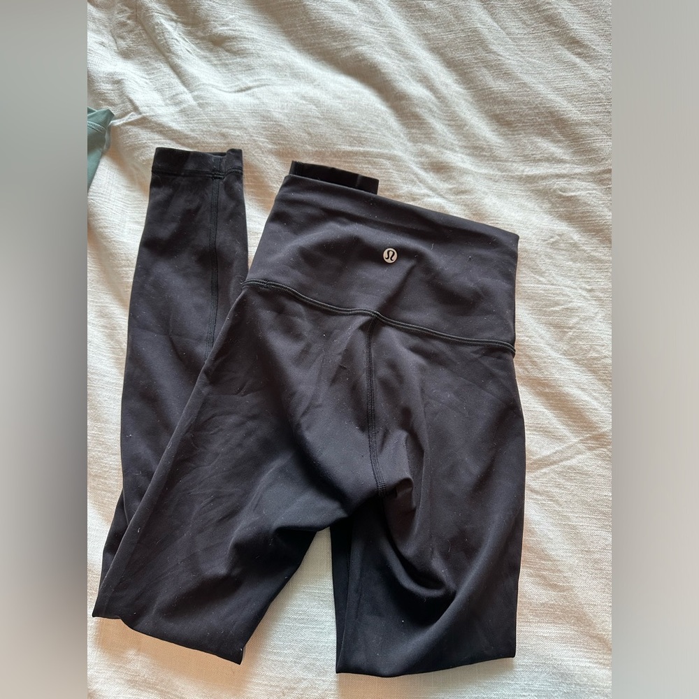 Lululemon black leggings